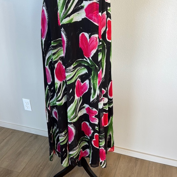 Pink and White Floral Maxi Sundress with 3/4 Sleeves - Picture 3 of 10